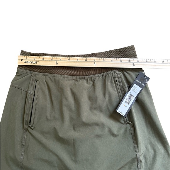 Green Skirt Size Small New With Tags - Picture 6 of 9